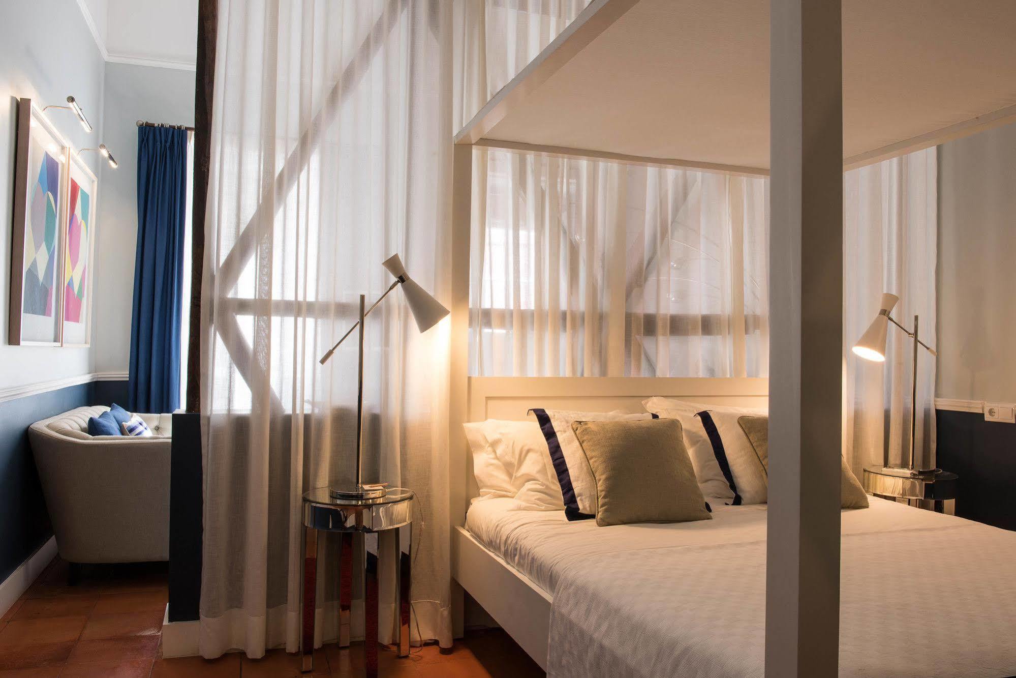 Casa Amora Studio Apartments 2* Lisbon